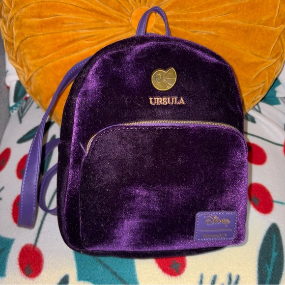 Loungefly Her Universe Disney Villains Ursula Velvet Mini Backpack - Picture 2 of 8